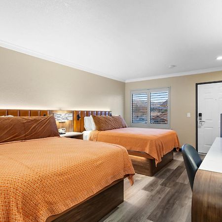 Santa Clarita Motel - Near Six Flags Magic Mountain - Valencia Екстериор снимка