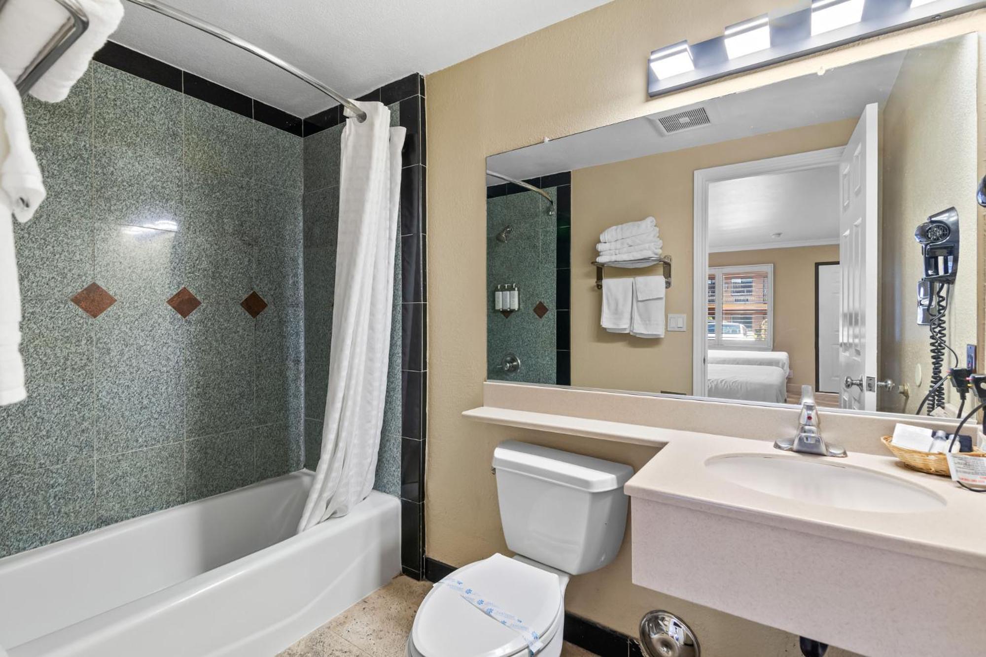 Santa Clarita Motel - Near Six Flags Magic Mountain - Valencia Екстериор снимка